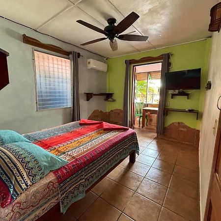 Hostal Hansi Бокас дел Торо Екстериор снимка