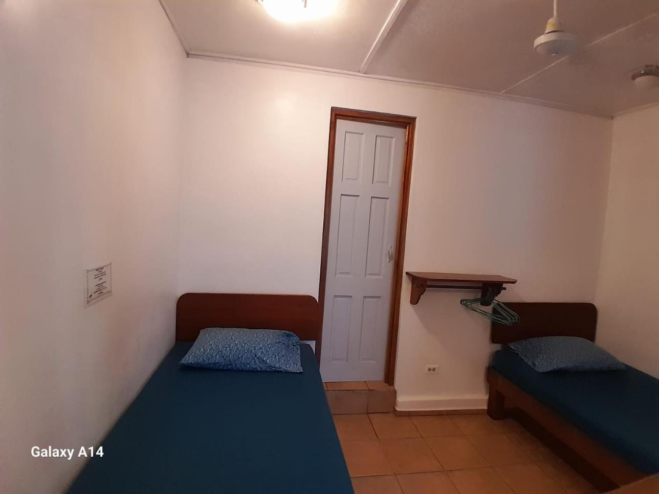 Hostal Hansi Бокас дел Торо Екстериор снимка