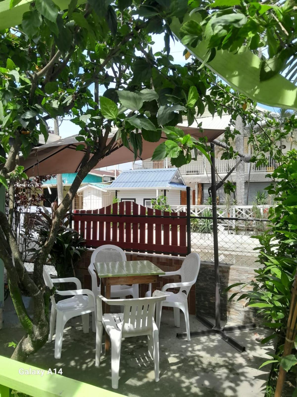 Hostal Hansi Бокас дел Торо Екстериор снимка
