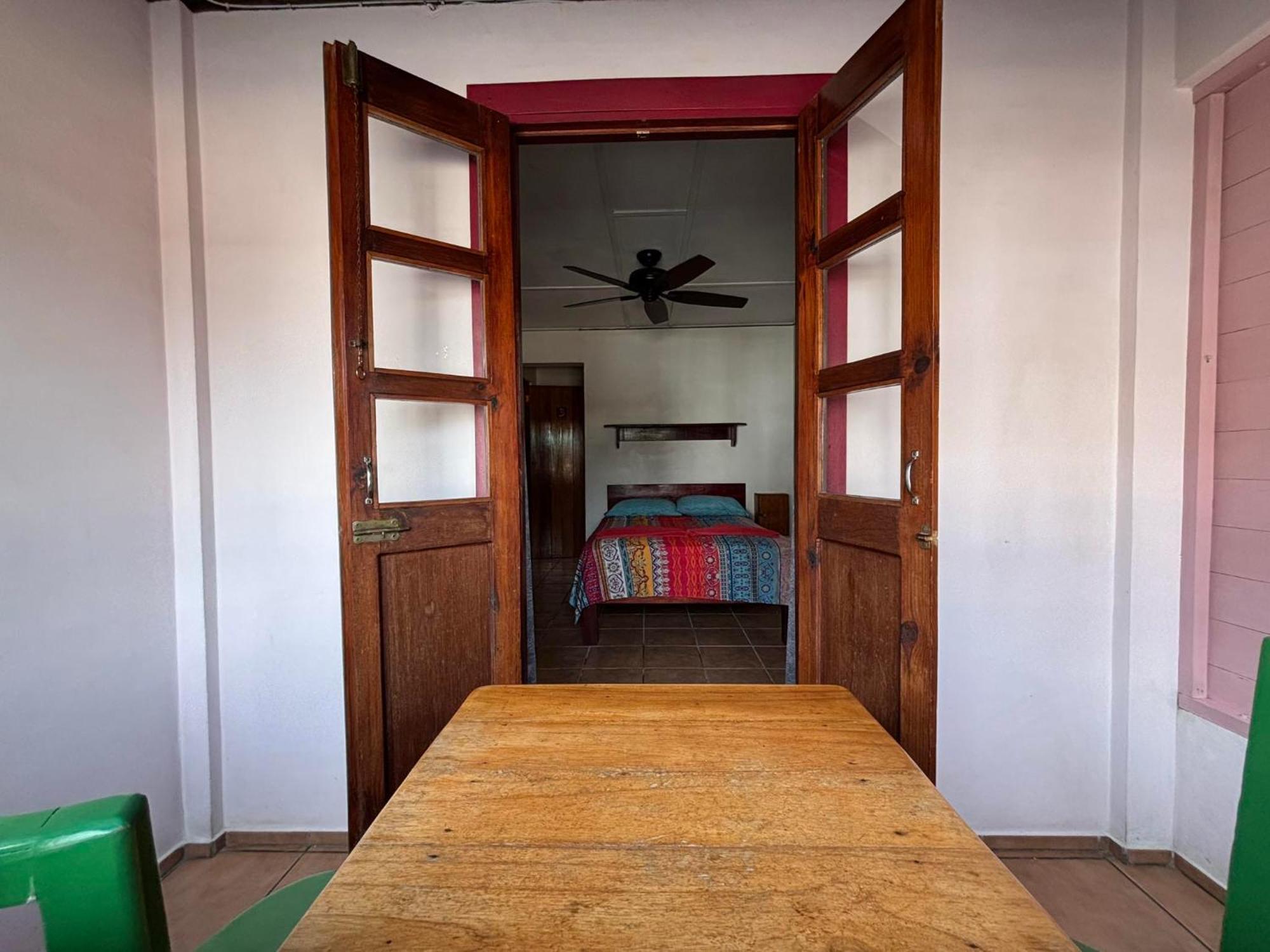 Hostal Hansi Бокас дел Торо Екстериор снимка