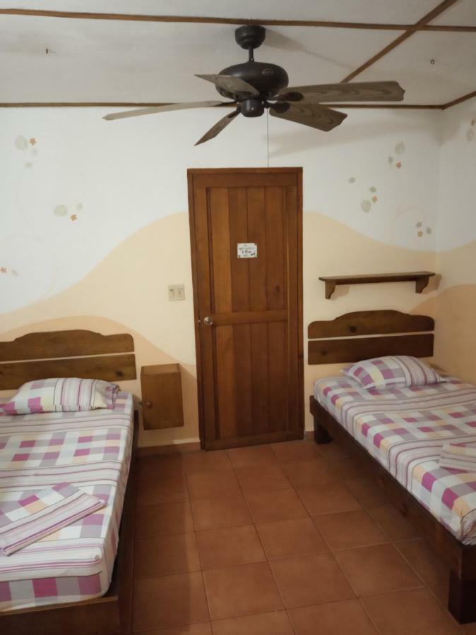 Hostal Hansi Бокас дел Торо Екстериор снимка